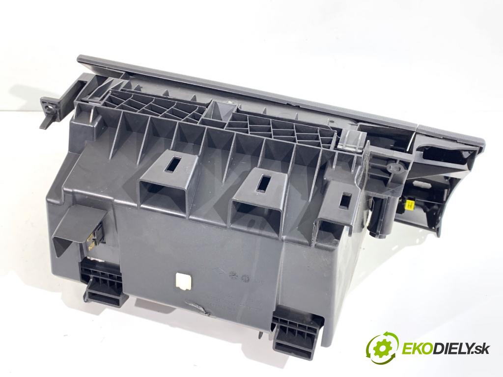 RENAULT KADJAR SUV 2016 81 kW 1.5 dCi 110 (HLA3) 1461 přihrádka kastlík spolujezdce 685005747R (Přihrádka (kastlík))