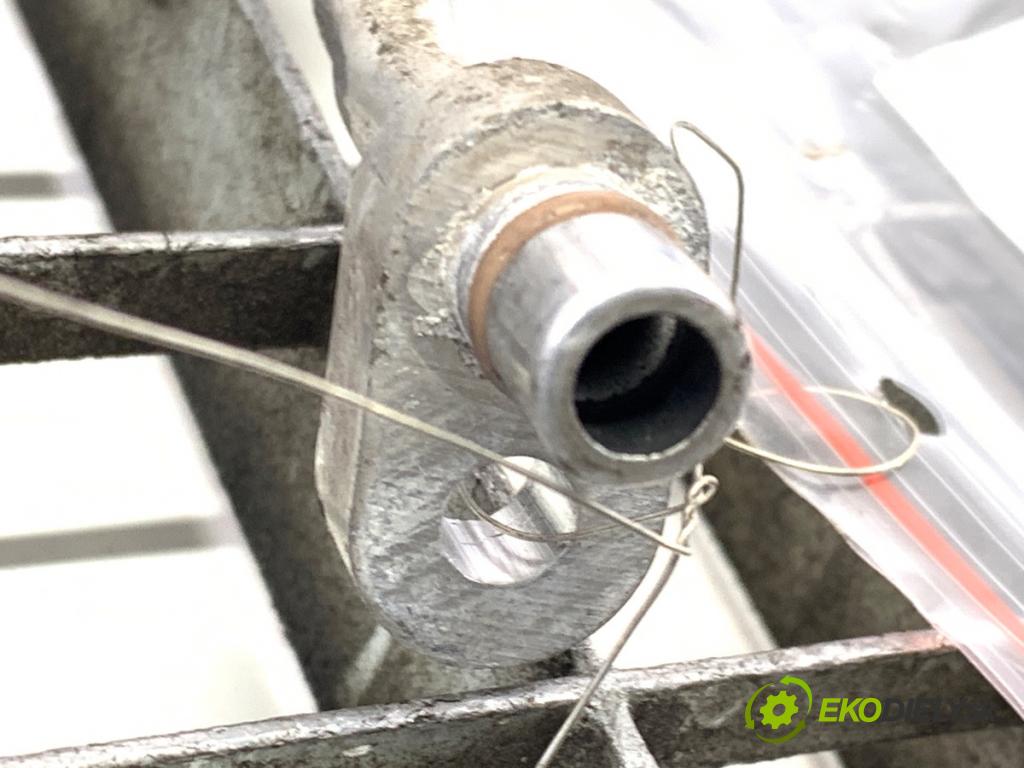 RENAULT KADJAR SUV 2016 81 kW 1.5 dCi 110 (HLA3) 1461 rúrka klimatizace 924400484R (Trubka klimatizace)