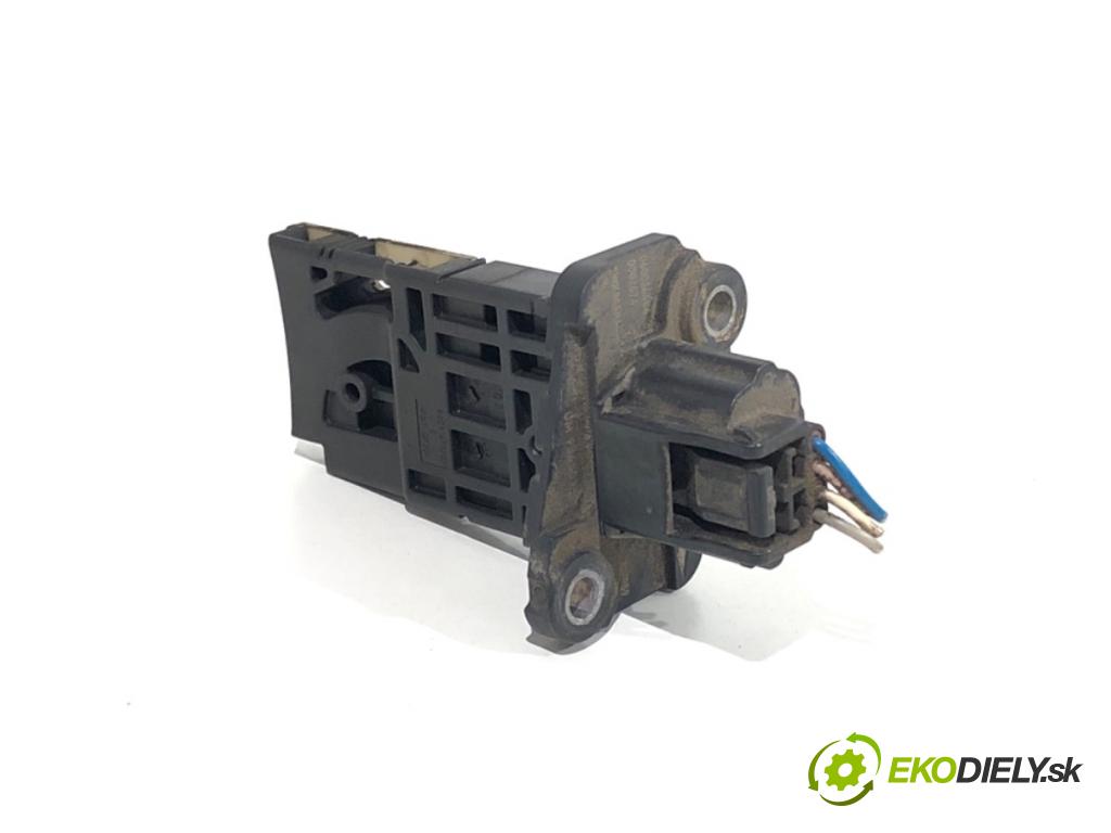 RENAULT KADJAR SUV 2016 81 kW 1.5 dCi 110 (HLA3) 1461 Váha vzduchu 5WK98504 (Váha vzduchu)