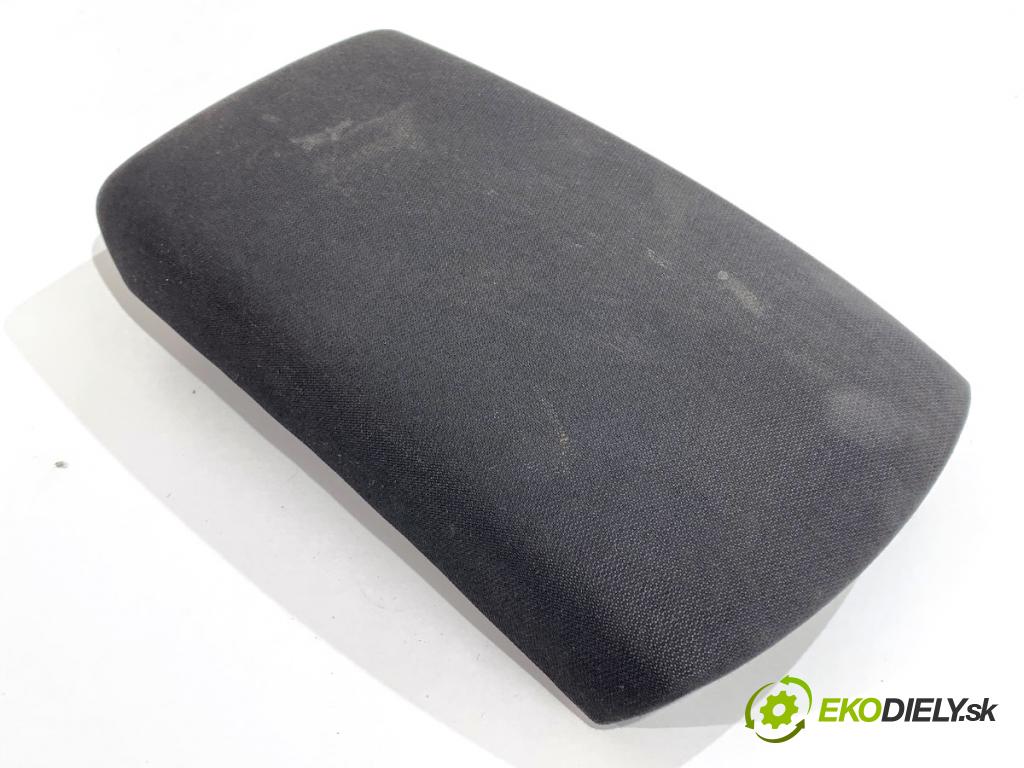 RENAULT KADJAR SUV 2016 81 kW 1.5 dCi 110 (HLA3) 1461 loketní opěrka 969209757R (Loketní opěrka)