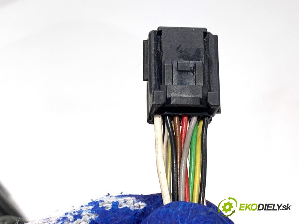 RENAULT KADJAR SUV 2016 81 kW 1.5 dCi 110 (HLA3) 1461 zpětné zrcátko pravý