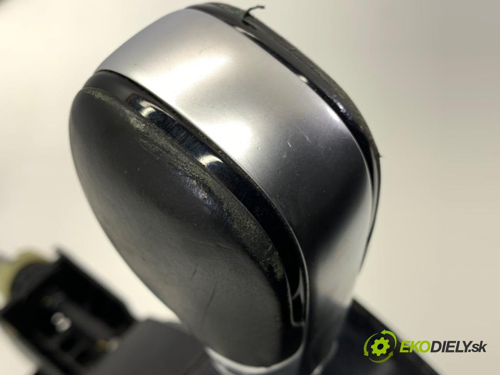 RENAULT KADJAR SUV 2016 81 kW 1.5 dCi 110 (HLA3) 1461 Kulisa 349014EY0E (Rýchlostná páka (kulisa))