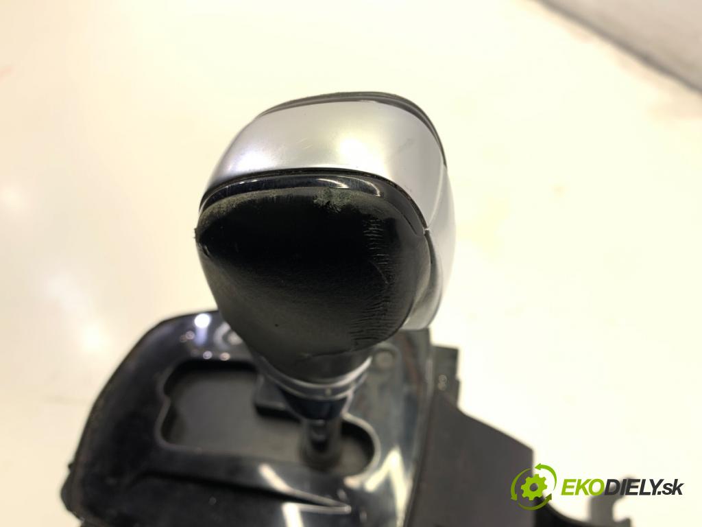 RENAULT KADJAR SUV 2016 81 kW 1.5 dCi 110 (HLA3) 1461 Kulisa 349014EY0E (Rýchlostná páka (kulisa))