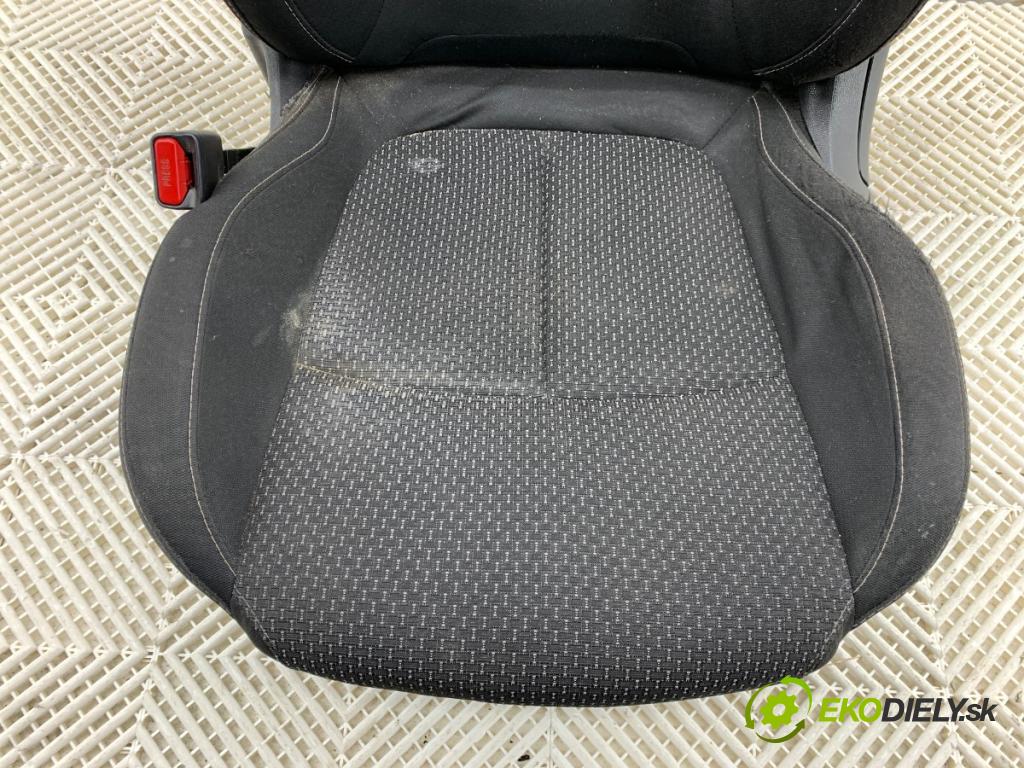 RENAULT KADJAR SUV 2016 81 kW 1.5 dCi 110 (HLA3) 1461 Sedadlo ľavy predný