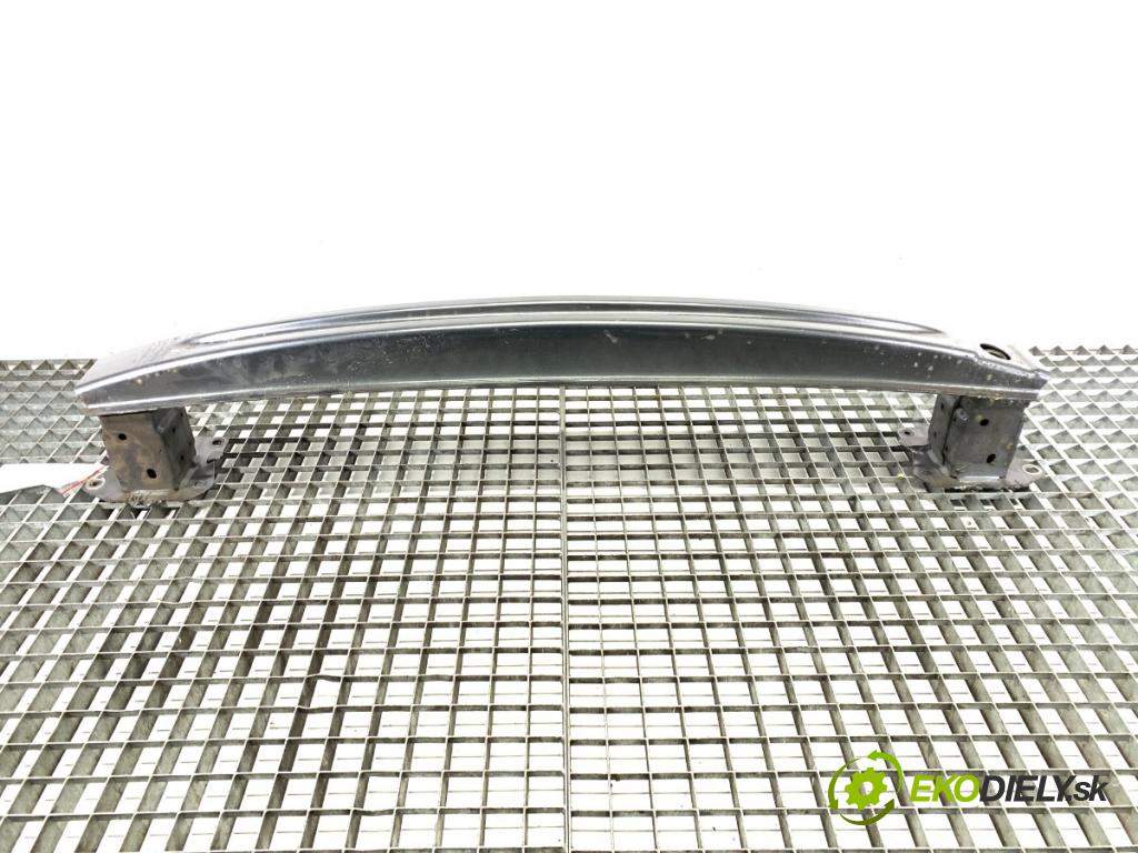 SKODA SUPERB III Kombi 2023 110 kW 2.0 TDI 1968 Výstuha nárazníka zad  (Výstuha zadná)