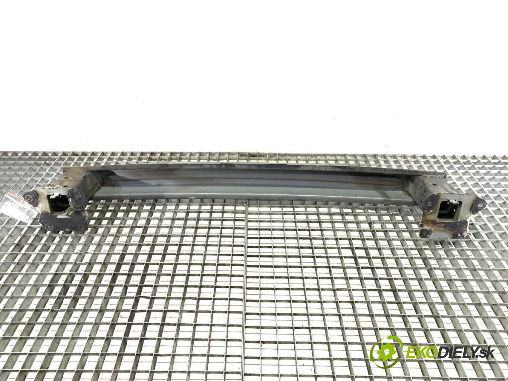 SKODA SUPERB III Kombi 2023 110 kW 2.0 TDI 1968 Výstuha nárazníka zad  (Výstuha zadná)