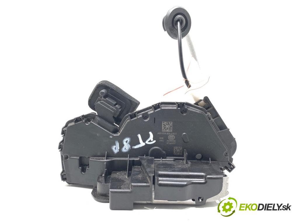 SKODA SUPERB III Kombi 2023 110 kW 2.0 TDI 1968 zámok Dvere pravy zad 5TA839016T