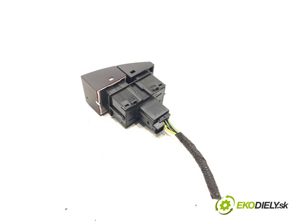 SKODA SUPERB III Kombi 2023 110 kW 2.0 TDI 1968 Spínač svetiel výstražných (núdzových) 3V0953507 (Prepínacie páčky pod volantom)