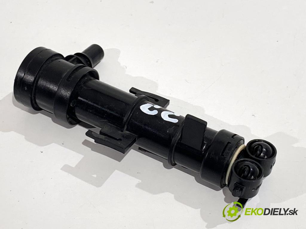 SKODA SUPERB III Kombi 2023 110 kW 2.0 TDI 1968 ostřikovače světla pravý 3V0955966A