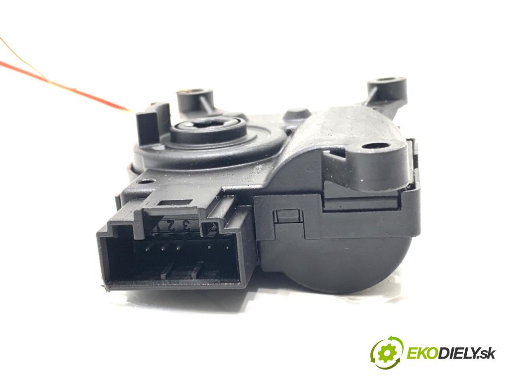 SKODA SUPERB III Kombi 2023 110 kW 2.0 TDI 1968 motor topení 2Q0907511F