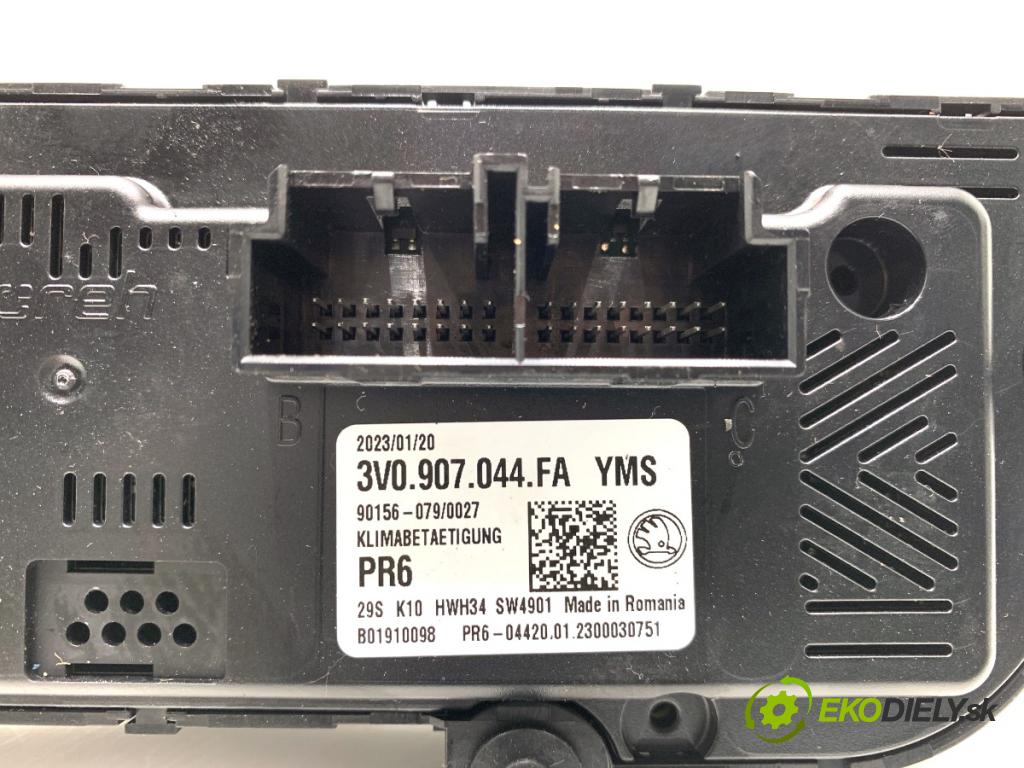 SKODA SUPERB III Kombi 2023 110 kW 2.0 TDI 1968 Panel ovládania kúrenia 3V0907044FA (Prepínacie páčky pod volantom)