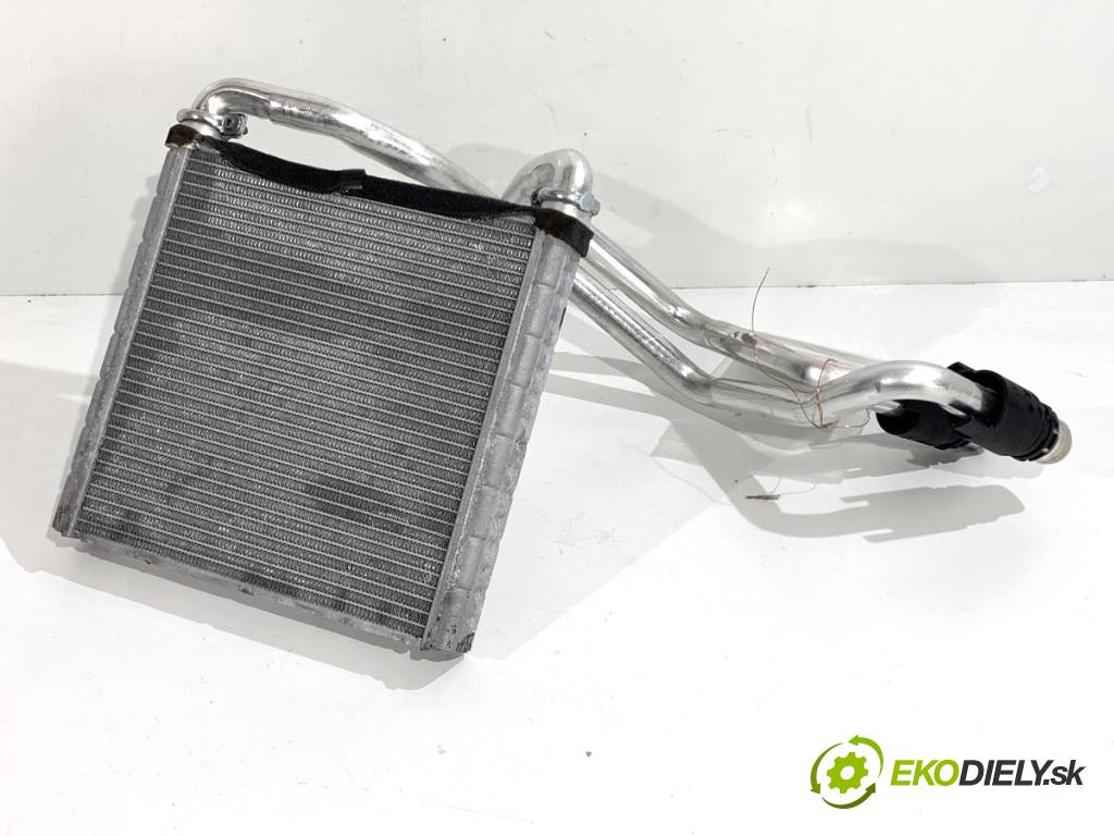 SKODA SUPERB III Kombi 2023 110 kW 2.0 TDI 1968 Výhrevné teleso, radiátor kúrenia 5WA819031A (Radiátor kúrenia)