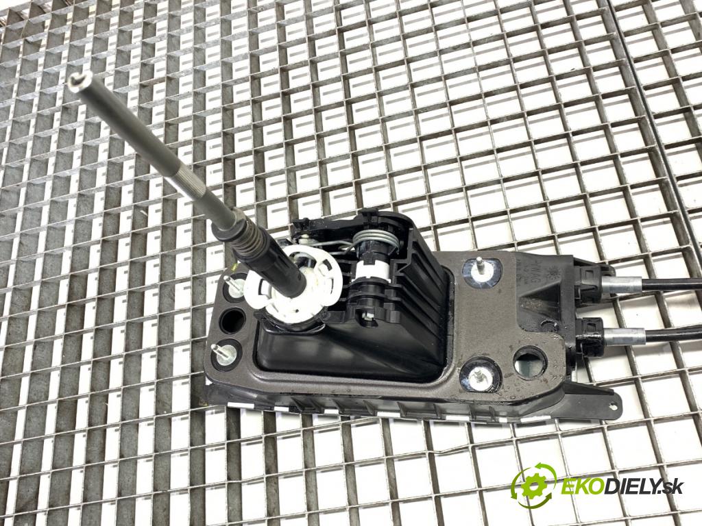 SKODA SUPERB III Kombi 2023 110 kW 2.0 TDI 1968 Kulisa 3Q0711049AE (Rýchlostná páka (kulisa))