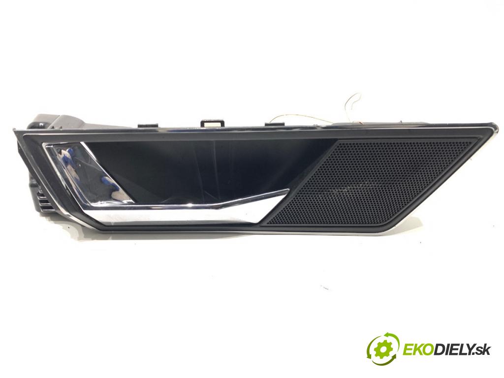 SKODA SUPERB III Kombi 2023 110 kW 2.0 TDI 1968 klika vnitřní levý přední část 3V0837221B