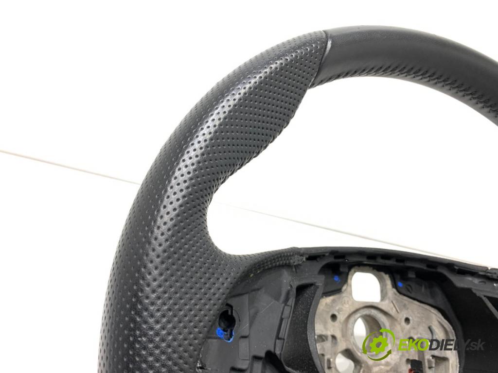 SKODA SUPERB III Kombi 2023 110 kW 2.0 TDI 1968 Volant  (Volant)