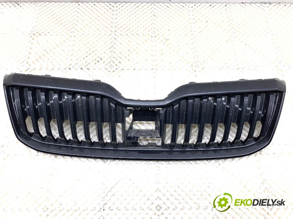 SKODA SUPERB III Kombi 2023 110 kW 2.0 TDI 1968 mřížka maska 3V0853653G (Přední mřížka (maska chladiče))