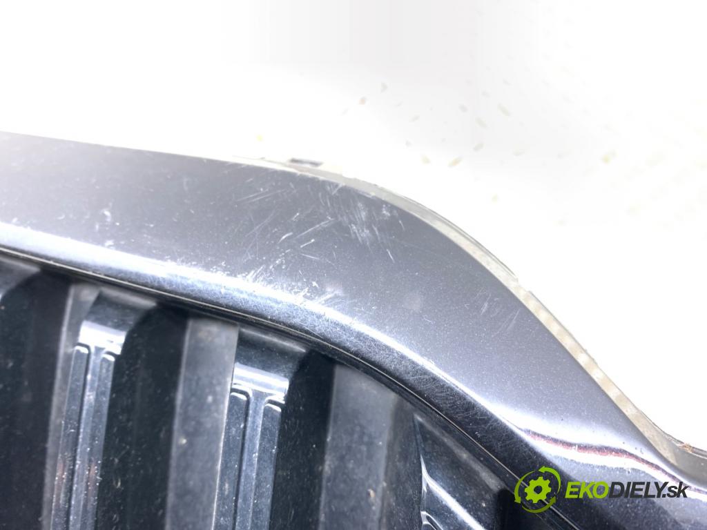 SKODA SUPERB III Kombi 2023 110 kW 2.0 TDI 1968 mřížka maska 3V0853653G (Přední mřížka (maska chladiče))