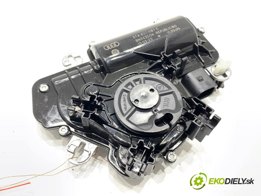 SKODA SUPERB III Kombi 2023 110 kW 2.0 TDI 1968 VLAK: dveří zadní část 5TA827887C