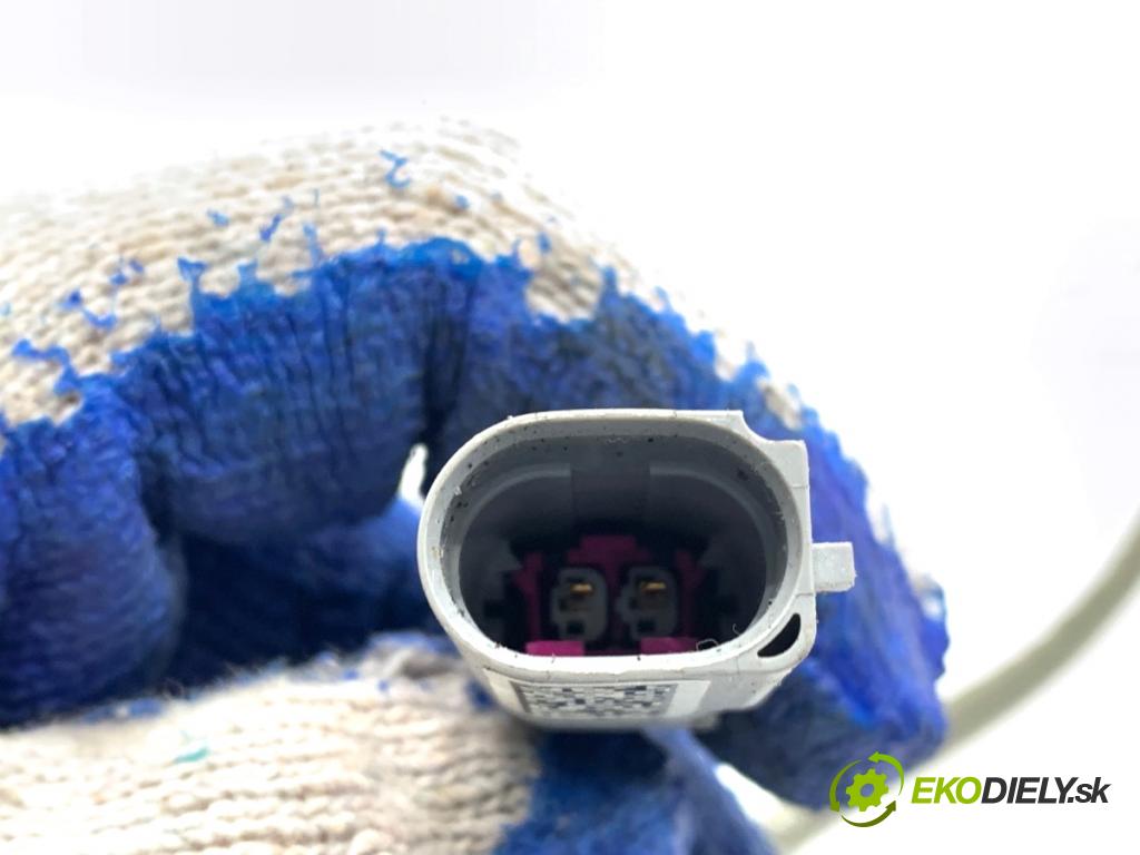 SKODA SUPERB III Kombi 2023 110 kW 2.0 TDI 1968 Snímač teploty spalín 05L906088CA (Snímač)