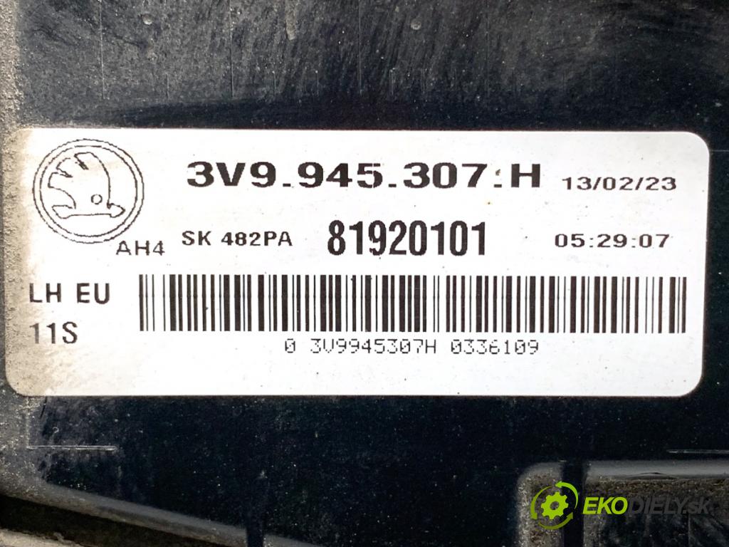 SKODA SUPERB III Kombi 2023 110 kW 2.0 TDI 1968 Svetlo zad pravá vnútorná 3V9945307H (Kľučka dverí ostatné)