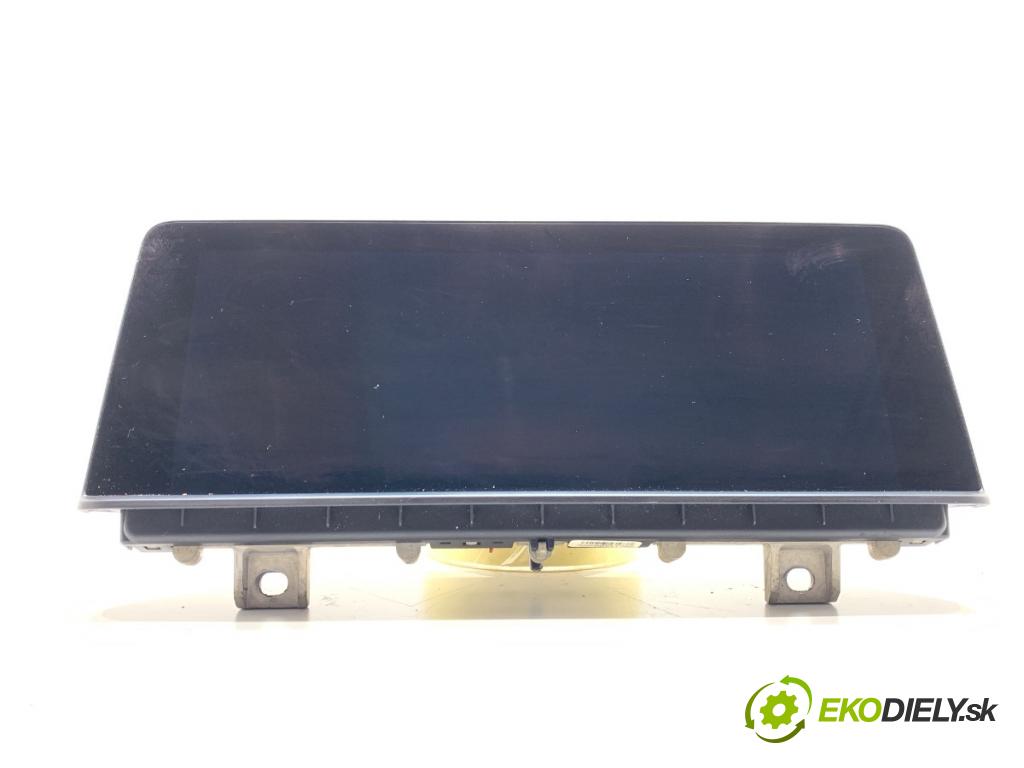 BMW F30 sedan 2016 180 kW 328 i xDrive 1997 Dislpej 9387453 (Prístrojová doska)