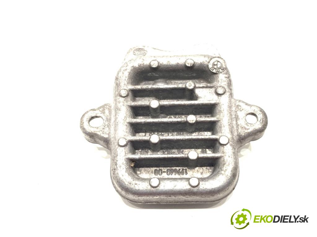 BMW F30 sedan 2016 180 kW 328 i xDrive 1997 Modul LED 199660-00