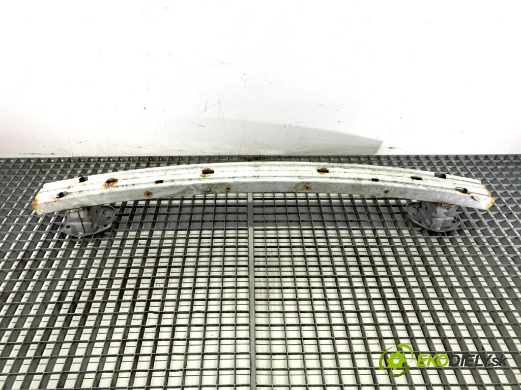 NISSAN JUKE F15 SUV 2012 86 kW 1.6 1598 výztuha nárazníka zadní část  (Zadní výztuha)