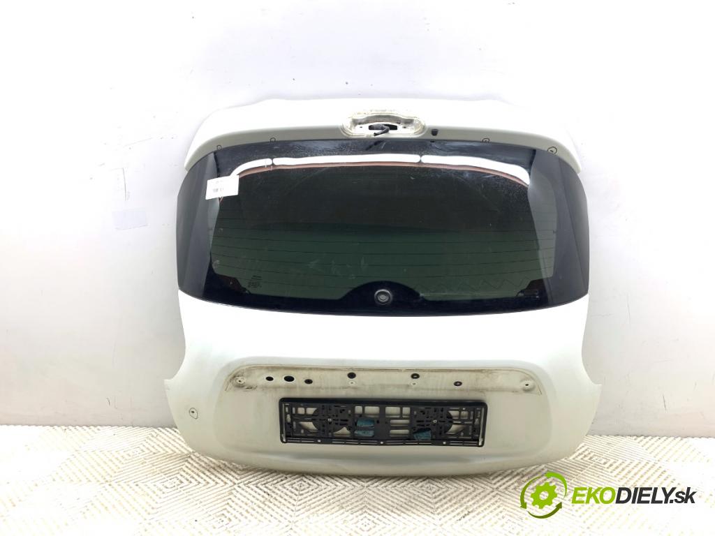 NISSAN JUKE F15 SUV 2012 86 kW 1.6 1598 kapota zad 326G