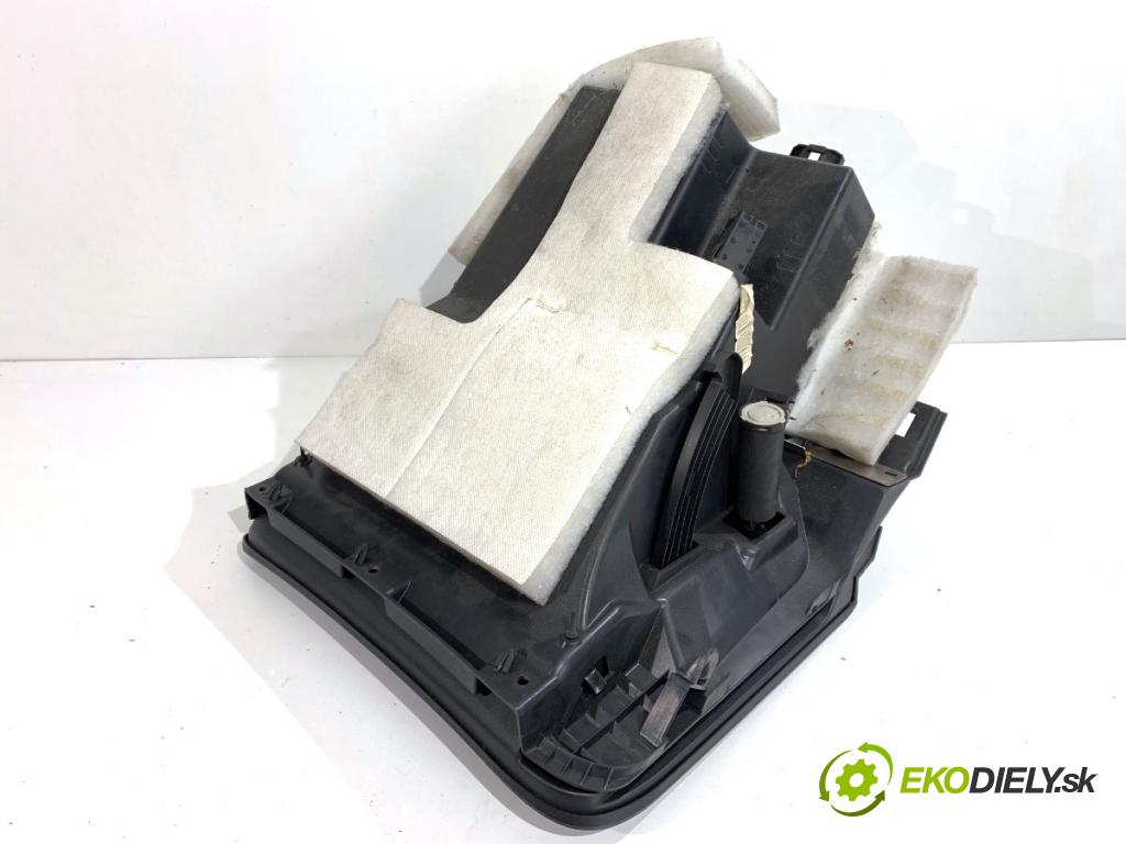 NISSAN JUKE F15 SUV 2012 86 kW 1.6 1598 Priehradka, kastlík spolujazdca 685201KP0A (Priehradka (kastlík))