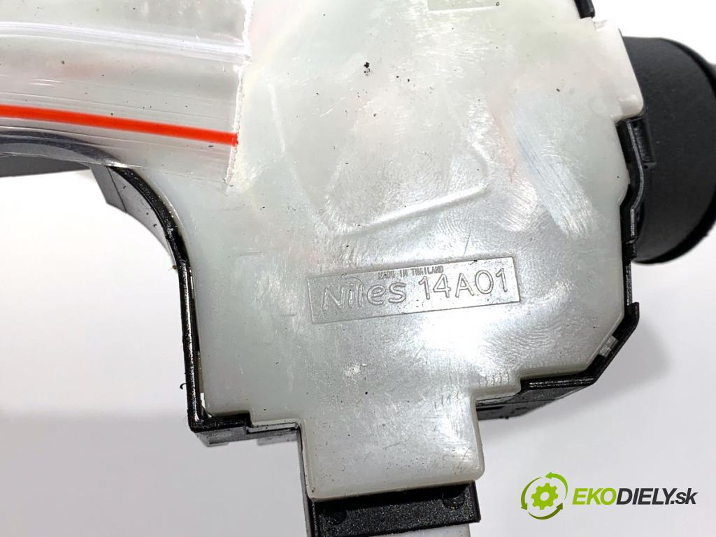 NISSAN JUKE F15 SUV 2012 86 kW 1.6 1598 Prepínač kombinovaný  (Prepínacie páčky pod volantom)