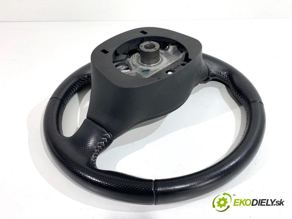 NISSAN JUKE F15 SUV 2012 86 kW 1.6 1598 Volant 484301KC1A (Volant)