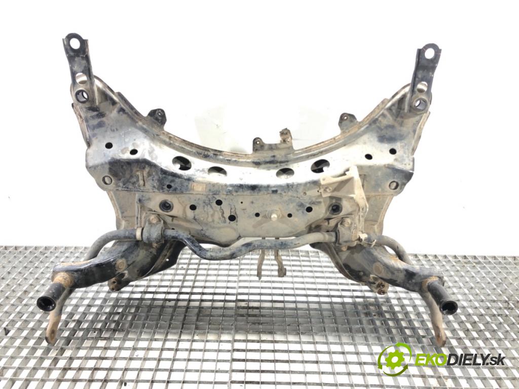 TOYOTA C-HR SUV 2016 85 kW 1.2 (NGX10_) 1197 výztuha pod motor  (Přední výztuha)