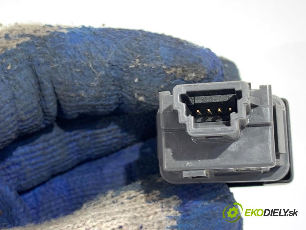 TOYOTA C-HR SUV 2016 85 kW 1.2 (NGX10_) 1197 Spínač svetiel výstražných (núdzových)  (Prepínacie páčky pod volantom)