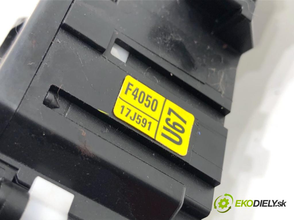 TOYOTA C-HR SUV 2016 85 kW 1.2 (NGX10_) 1197 Prepínač kombinovaný 17F852 (Prepínacie páčky pod volantom)