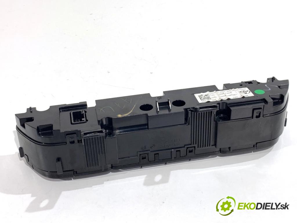 TOYOTA C-HR SUV 2016 85 kW 1.2 (NGX10_) 1197 Panel ovládania kúrenia 55900-F4040 (Prepínacie páčky pod volantom)