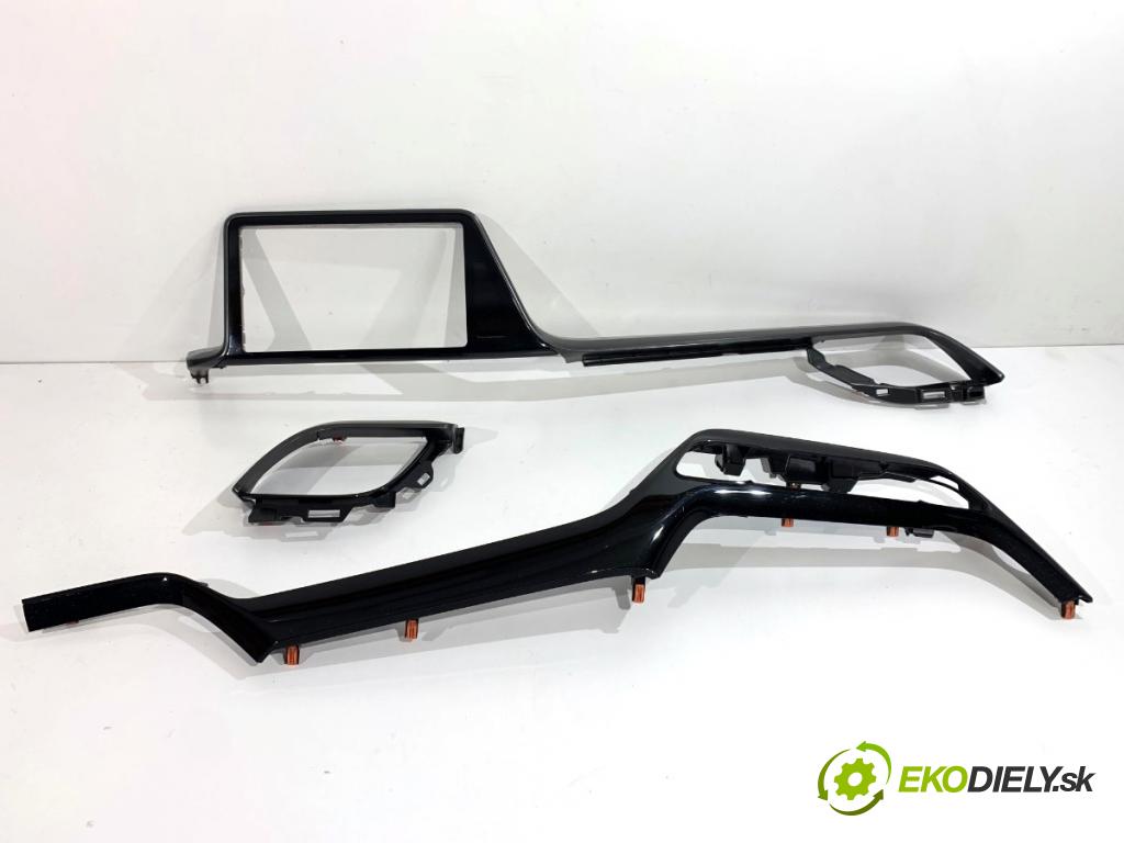 TOYOTA C-HR SUV 2016 85 kW 1.2 (NGX10_) 1197 lišty kryt 83910-F4010 55406-F4010 (Lišta)