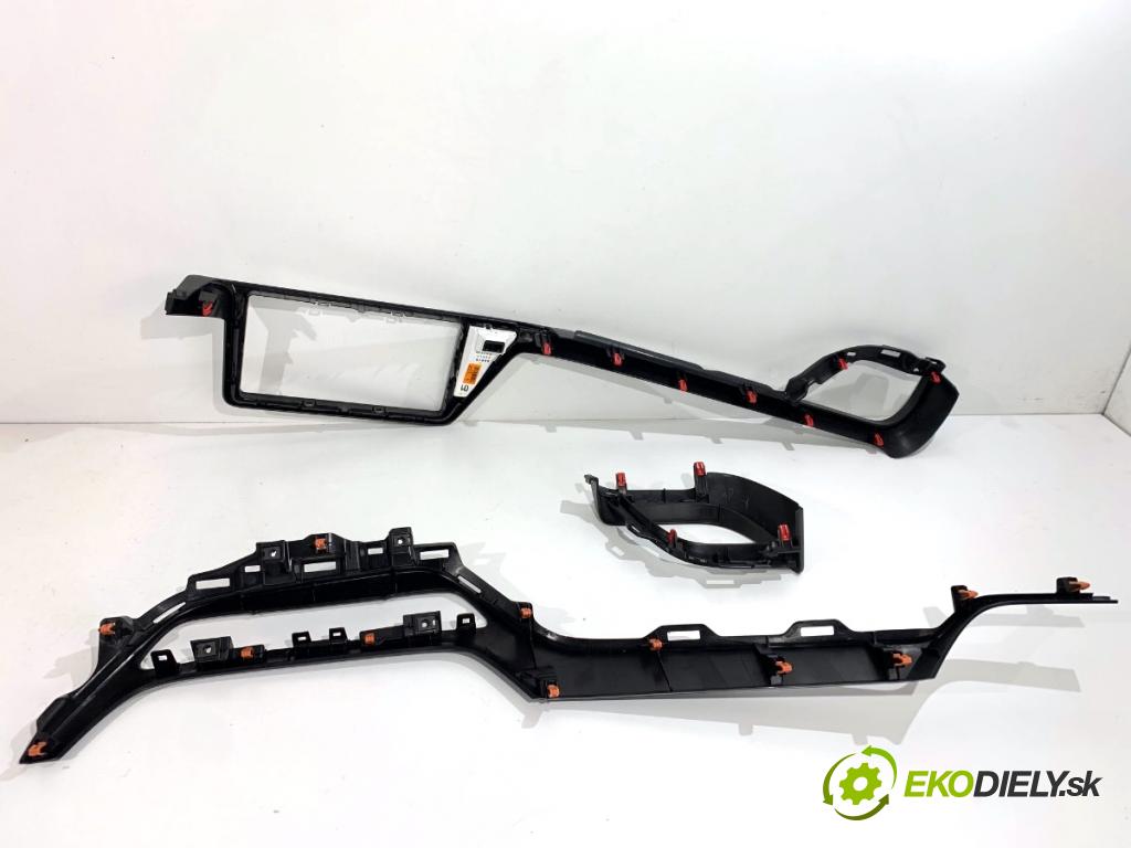 TOYOTA C-HR SUV 2016 85 kW 1.2 (NGX10_) 1197 lišty kryt 83910-F4010 55406-F4010 (Lišta)