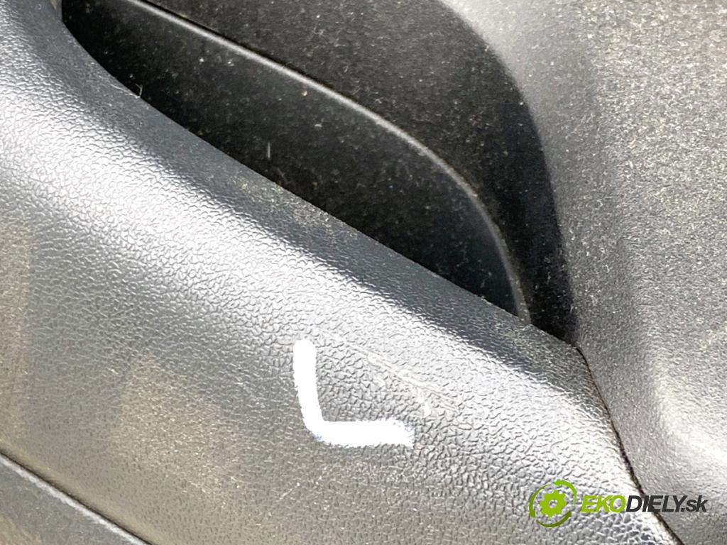 TOYOTA C-HR SUV 2016 85 kW 1.2 (NGX10_) 1197 ča dveře levý zadní část