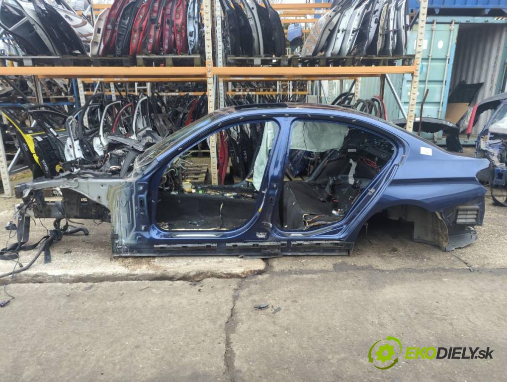 BMW F30 sedan 2016 180 kW 328 i xDrive 1997 KAROSERIA ČTVRŤÁK blatník zadní část levý pravý práh střecha PODŁUŻNICA levý pravý