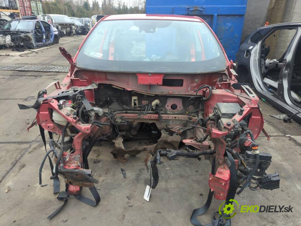 RENAULT KADJAR SUV 2016 81 kW 1.5 dCi 110 (HLA3) 1461 KAROSERIA ČTVRŤÁK blatník zadní část levý pravý práh střecha PODŁUŻNICA levý pravý