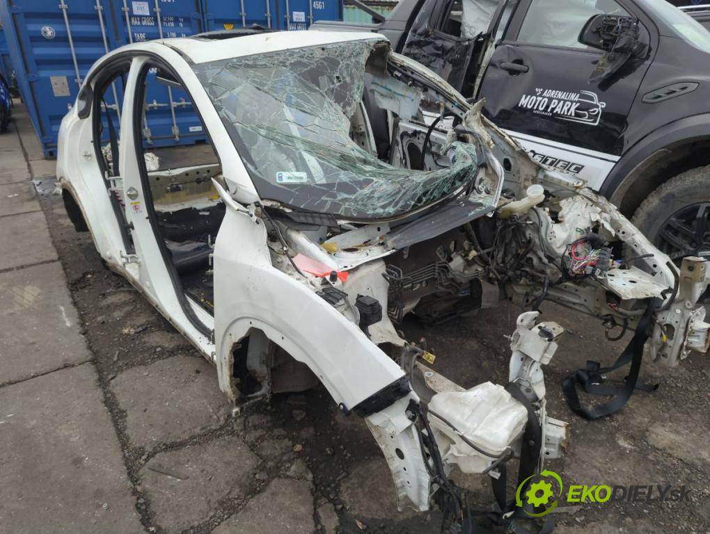 HONDA HR-V SUV 2017 96 kW 1.5 (RU1) 1498 KAROSERIA ČTVRŤÁK blatník zadní část levý pravý práh střecha PODŁUŻNICA levý pravý