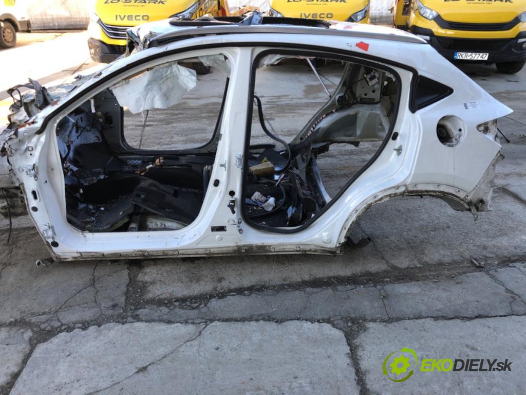 HONDA HR-V SUV 2017 96 kW 1.5 (RU1) 1498 karoséria ČTVRŤÁK: Blatník zad ľavy pravy prah strecha PODŁUŻNICA ľavy pravy