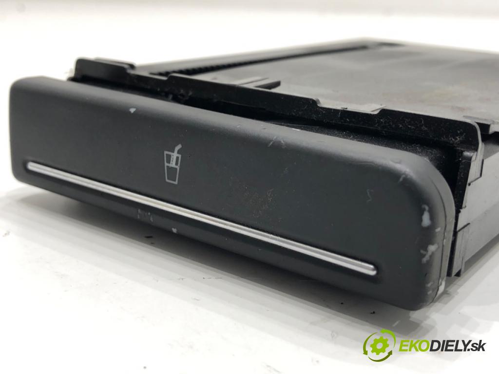 AUDI A4 B7 Kombi 2006 103 kW 2.0 TDI 1968 držák na nápoje 8E1862534K (Držák nápojů)