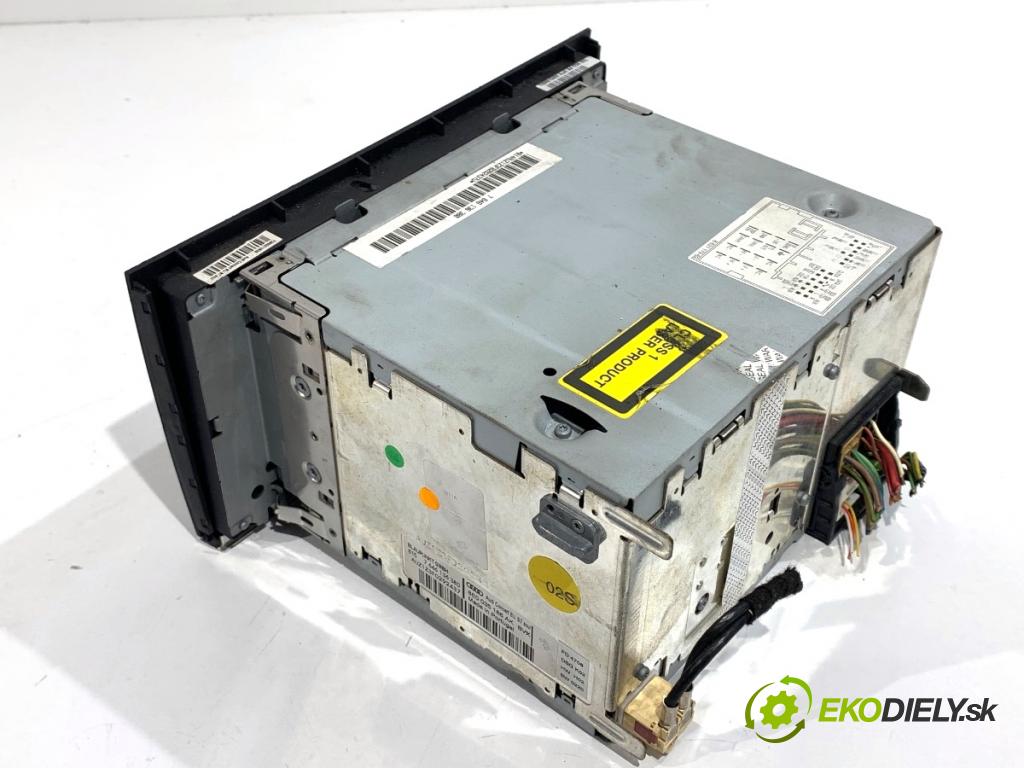 AUDI A4 B7 Kombi 2006 103 kW 2.0 TDI 1968 RADIO 8E0035186AK (Audio zařízení)