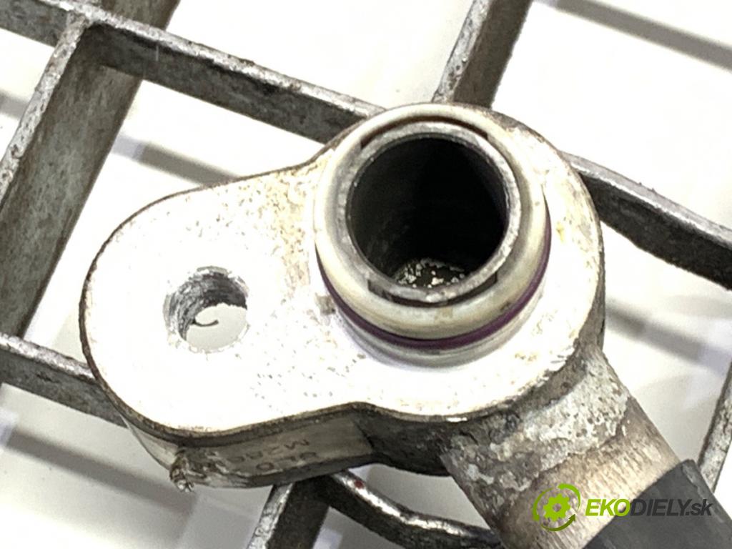 AUDI A4 B7 Kombi 2006 103 kW 2.0 TDI 1968 rúrka klimatizácie 8E0260701BS (Rúrka klimatizácie)