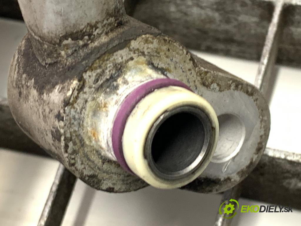 AUDI A4 B7 Kombi 2006 103 kW 2.0 TDI 1968 rúrka klimatizácie 8E0260701BS (Rúrka klimatizácie)