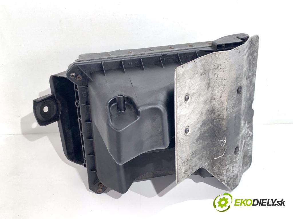 AUDI A4 B7 Kombi 2006 103 kW 2.0 TDI 1968 Obal filtra vzduchu 03G133837 (Obal vzduchového filtra)