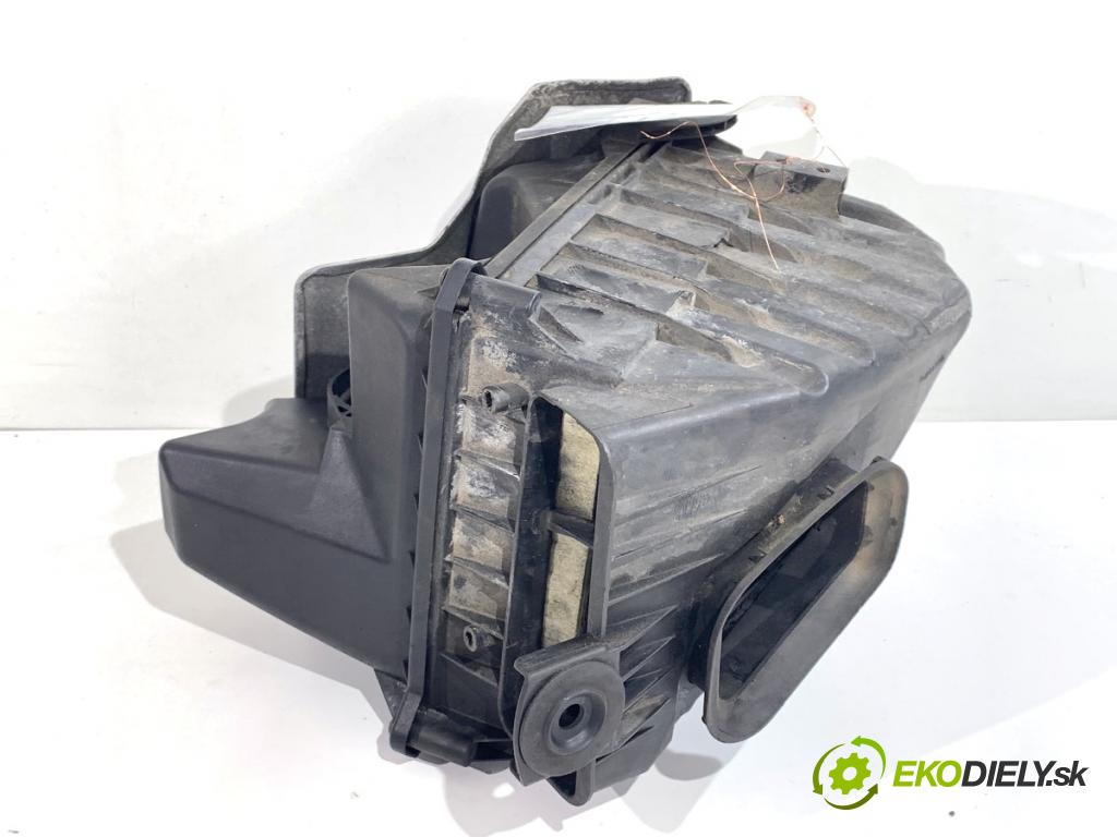 AUDI A4 B7 Kombi 2006 103 kW 2.0 TDI 1968 Obal filtra vzduchu 03G133837 (Obal vzduchového filtra)