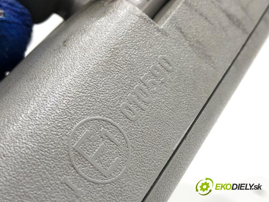 AUDI A4 B7 Kombi 2006 103 kW 2.0 TDI 1968 zpětné zrcátko vnitřní  (Vnitřní zpětné zrcátko)