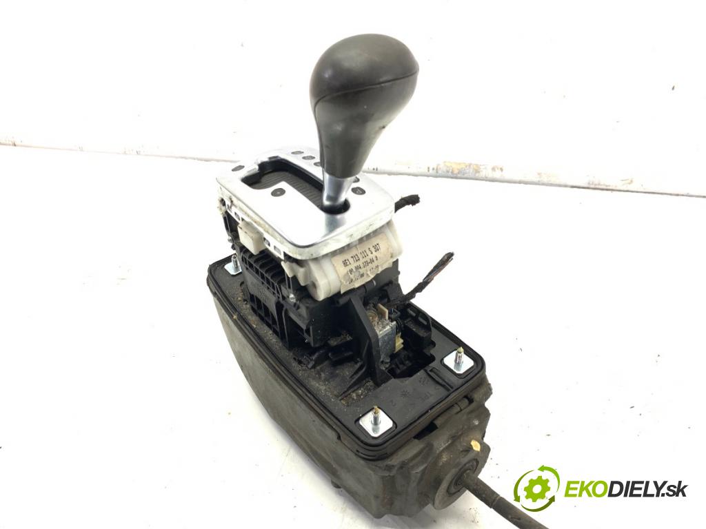 AUDI A4 B7 Kombi 2006 103 kW 2.0 TDI 1968 Kulisa 8E1713111S (Rýchlostná páka (kulisa))